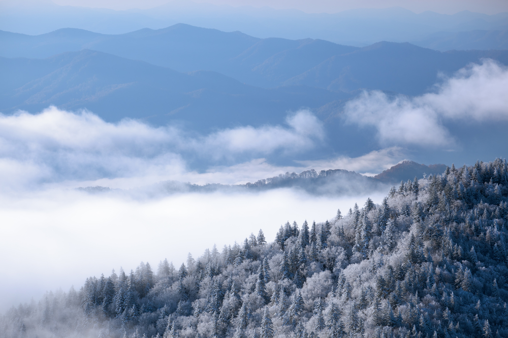 Smoky_Mountains_Snow_Medium.jpg