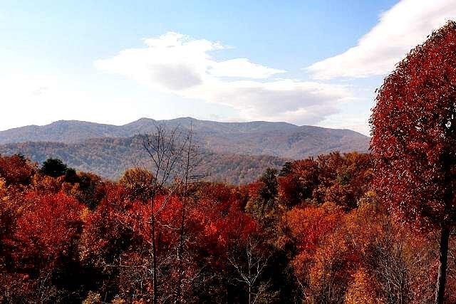 gatlinburg cabins.jpg