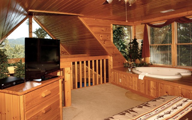MM - BED 2.jpg