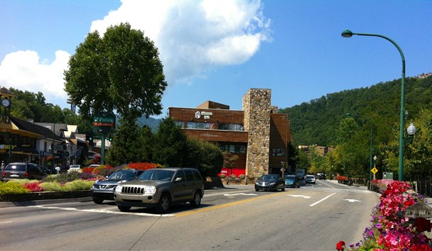 Things to do in Gatlinburg | Diamond Mountain Rentals